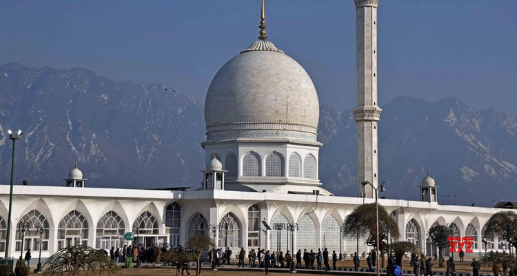 5) Hazratbal Shrine